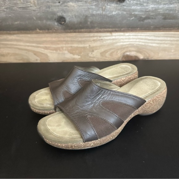 Merrell Sundial Slide Wedge Heel Sandals Fudge Brown Women's 8 Leather Slip-On - Picture 1 of 10